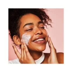 Goovi Scrub Viso 75ml -BioNike Online goovi scrub viso 75ml af983790320 1 3 1644422088